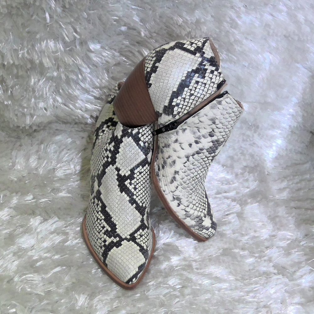 Snakeprint White Python Alberto Zago Ankle Booties